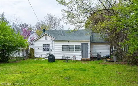 Exterior - 1111 S 25th St, Fort Smith, AR 72901 photo 3 of 3