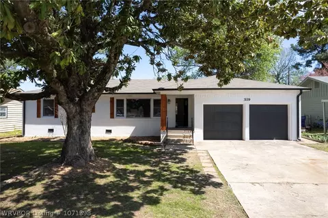 3119 Hendricks Blvd, Fort Smith, AR 72903