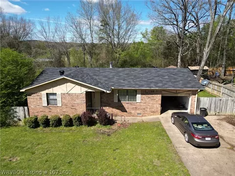 4 Sears St, Clarksville, AR 72830