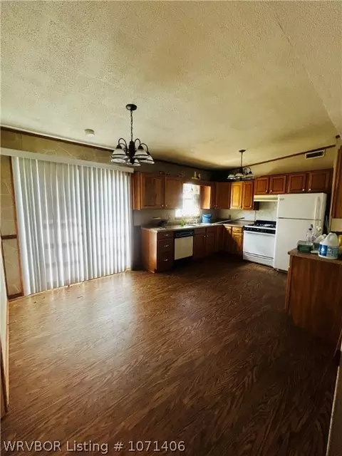 Kitchen - 5906 Boston St, Fort Smith, AR 72903 photo 1 of 5