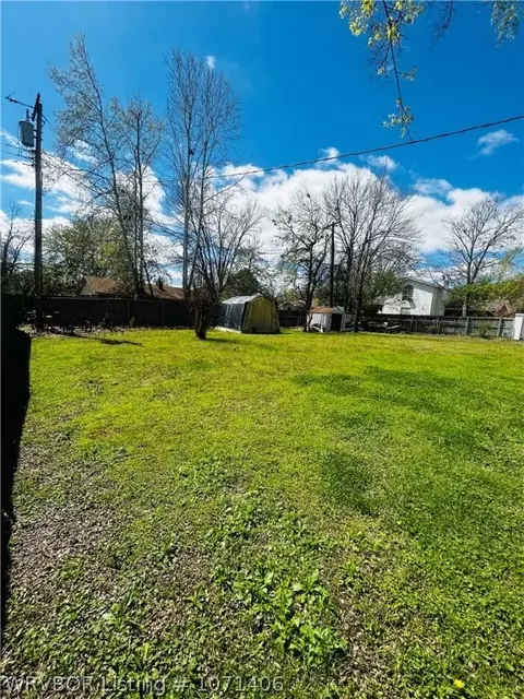 Exterior - 5906 Boston St, Fort Smith, AR 72903 photo 14 of 16