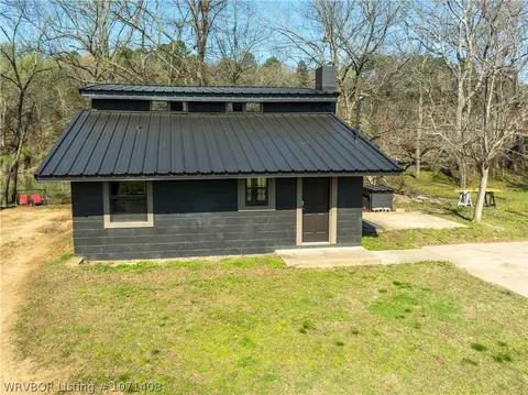 2533 Lee Creek Park Rd, Van Buren, AR 72956