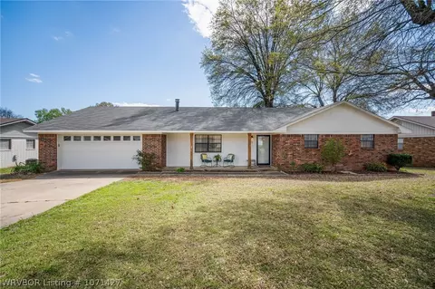 113 Dogwood Ave, Poteau, OK 74953