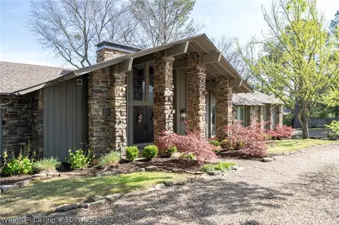 Exterior - 4605 S 96 St, Fort Smith, AR 72903 photo 4 of 15