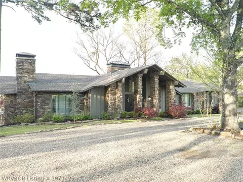 Exterior - 4605 S 96 St, Fort Smith, AR 72903 photo 3 of 15