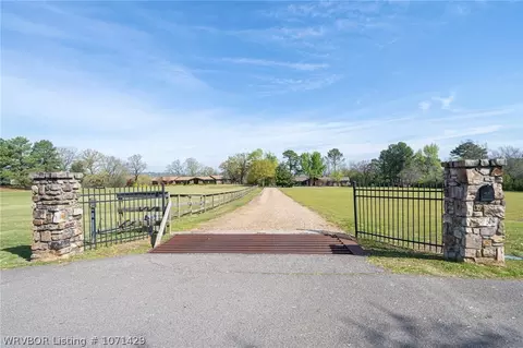 Exterior - 4605 S 96 St, Fort Smith, AR 72903 photo 5 of 15