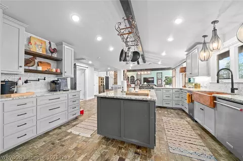 Kitchen - 4605 S 96 St, Fort Smith, AR 72903 photo 1 of 5