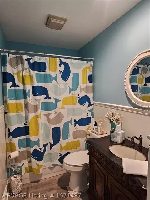 Bath - 500 Vine St, Paris, AR 72855 photo 7 of 7