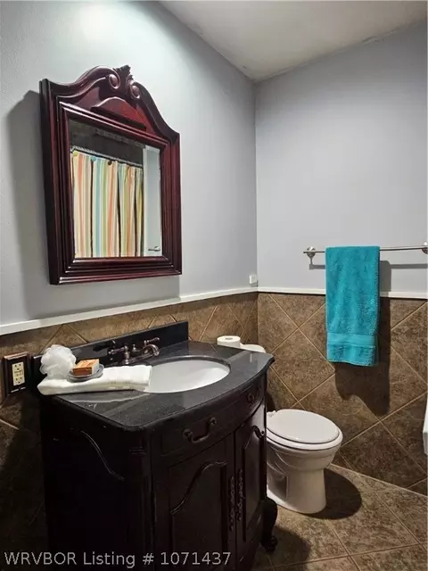 Bath - 500 Vine St, Paris, AR 72855 photo 6 of 7