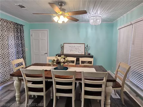 Dining - 500 Vine St, Paris, AR 72855 photo 1 of 2
