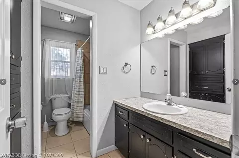 Bath - 3216 S 92nd St, Fort Smith, AR 72903 photo 2 of 4