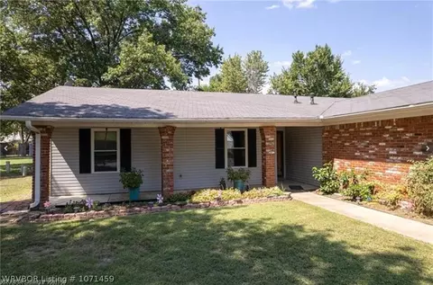 Exterior - 3216 S 92nd St, Fort Smith, AR 72903 photo 2 of 7