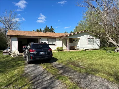 21450 Mount Pleasant Rd, Howe, OK 74940