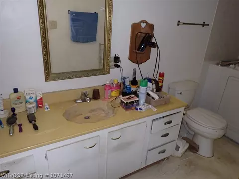 Bath - 8713 35th Ter, Fort Smith, AR 72908 photo 2 of 2