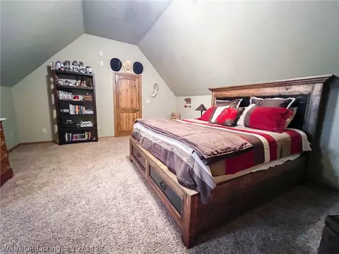Bedroom - 471311 E 1135 Rd, Muldrow, OK 74948 photo 2 of 4