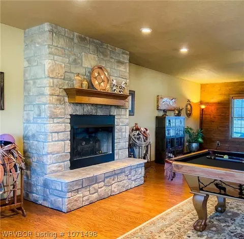 Living - 471311 E 1135 Rd, Muldrow, OK 74948 photo 12 of 13