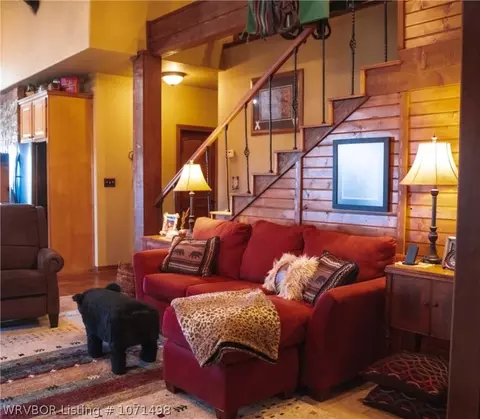 Living - 471311 E 1135 Rd, Muldrow, OK 74948 photo 7 of 13
