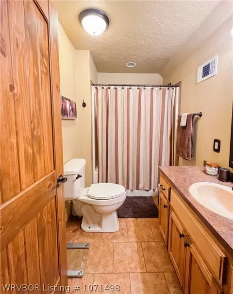 Bath - 471311 E 1135 Rd, Muldrow, OK 74948 photo 3 of 4