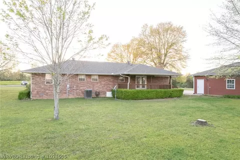 Exterior - 8703 Steep Hill Rd, Fort Smith, AR 72916 photo 7 of 16