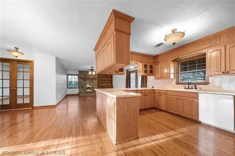 Kitchen - 8703 Steep Hill Rd, Fort Smith, AR 72916 photo 4 of 4