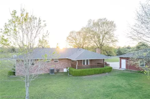 Exterior - 8703 Steep Hill Rd, Fort Smith, AR 72916 photo 8 of 16