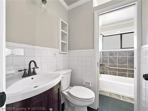 Bath - 1007 N 58th Ter, Fort Smith, AR 72904 photo 1 of 4