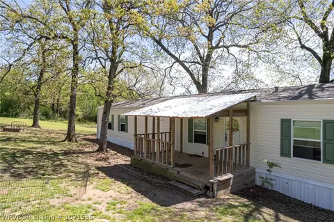 429 Kathy Way, Hackett, AR 72937 photo 2