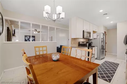 Dining - 5804 Fresno Ter, Fort Smith, AR 72903 photo 4 of 4