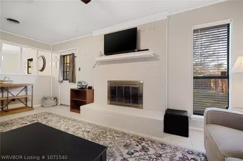 Living - 5804 Fresno Ter, Fort Smith, AR 72903 photo 4 of 4
