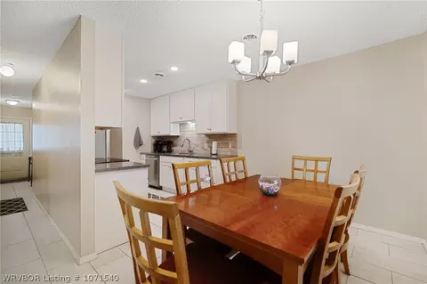 Dining - 5804 Fresno Ter, Fort Smith, AR 72903 photo 3 of 4