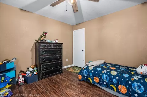 Bedroom - 319 E Mary St, Paris, AR 72855 photo 2 of 9