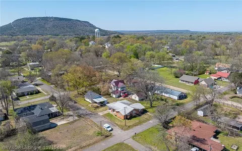View/Area - 319 E Mary St, Paris, AR 72855 photo 2 of 2