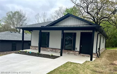 329 Lafayette St, Van Buren, AR 72956