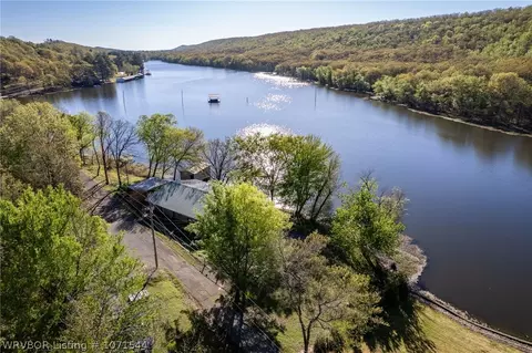 104 Wofford Lake Rd, Pocola, OK 74902