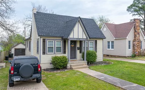 Exterior - 2319 S O St, Fort Smith, AR 72901 photo 2 of 6