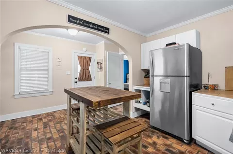 Kitchen - 2319 S O St, Fort Smith, AR 72901 photo 4 of 4