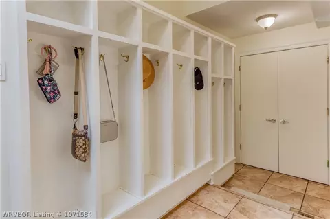 Entry Way - 2007 Grace Ct, Fort Smith, AR 72903 photo 2 of 2
