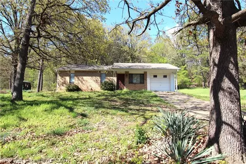 736 Canterbury Dr, Alma, AR 72921