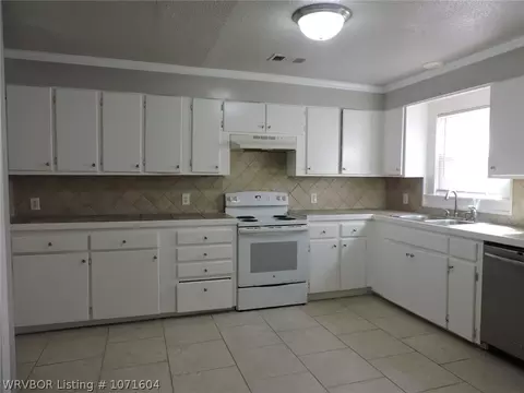 Kitchen - 3723 Victory Cir, Fort Smith, AR 72904 photo 1 of 4