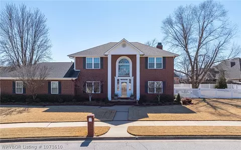 1808 Fianna Way, Fort Smith, AR 72908