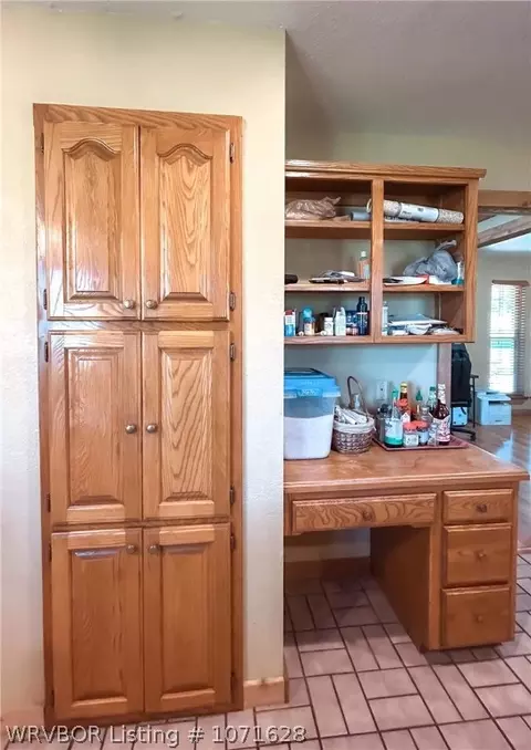 Kitchen - 471503 E 1086 Rd, Muldrow, OK 74948 photo 1 of 3