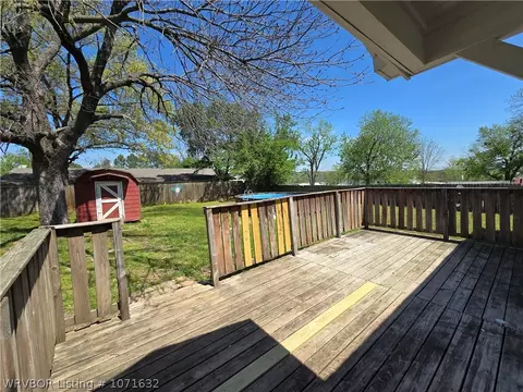 Exterior - 1005 Vicksburg St, Fort Smith, AR 72901 photo 2 of 3