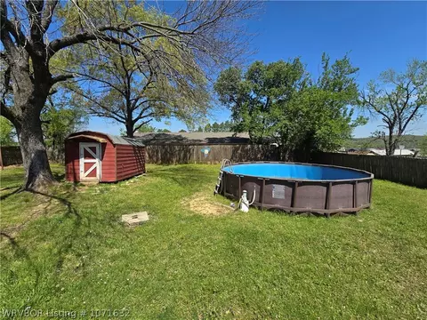 Exterior - 1005 Vicksburg St, Fort Smith, AR 72901 photo 3 of 3