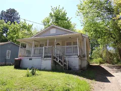 1014 Arkansas St, Arkoma, OK 74901