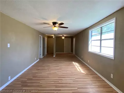 Living - 204 Choctaw St, Hackett, AR 72937 photo 3 of 3