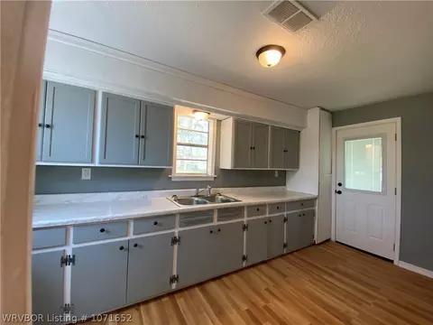 Kitchen - 204 Choctaw St, Hackett, AR 72937 photo 3 of 3