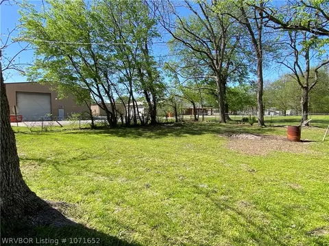View/Area - 204 Choctaw St, Hackett, AR 72937 photo 1 of 1