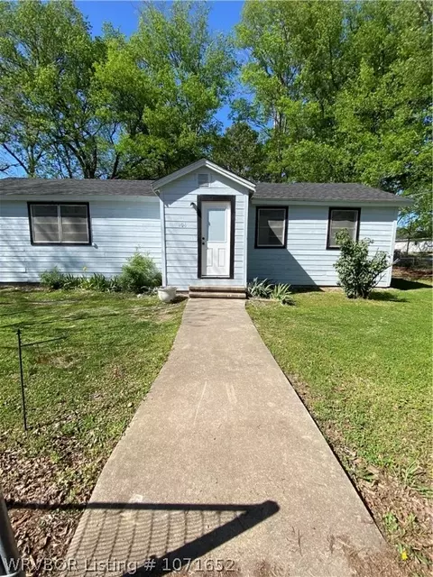 Exterior - 204 Choctaw St, Hackett, AR 72937 photo 12 of 14