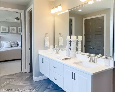 Bath - 7208 Forest Cyn, Fort Smith, AR 72916 photo 3 of 8