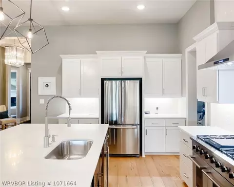 Kitchen - 7208 Forest Cyn, Fort Smith, AR 72916 photo 2 of 4